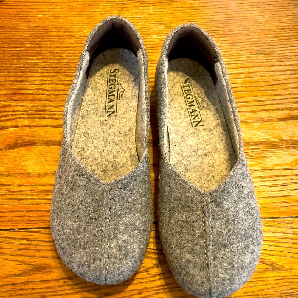 BNWOT Grey wool STEGMANN  clogs